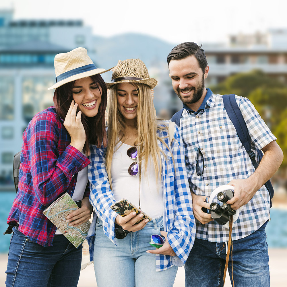 touring-guided-people